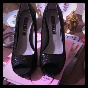 WHBM size 6 Black glitter heels
